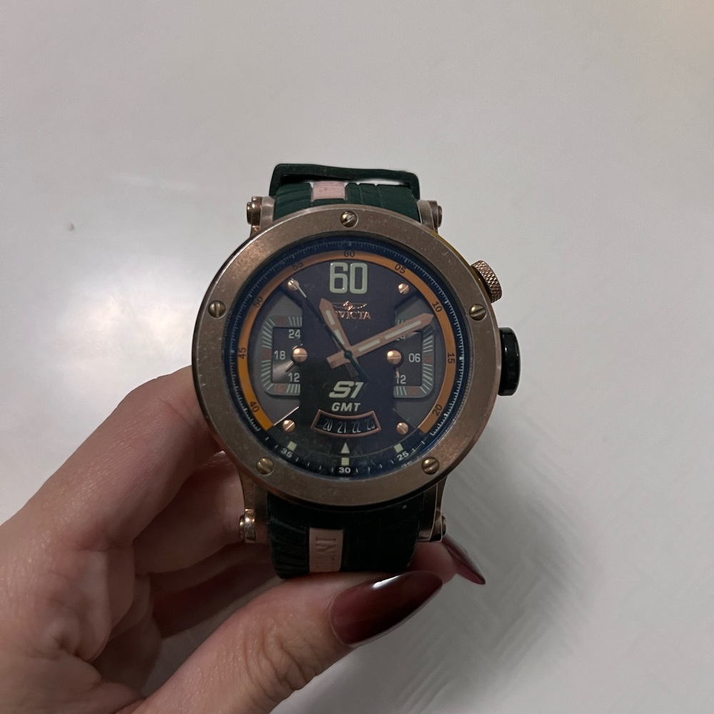 Invicta Watch with Green Strap and Gold-Tone Case - Picture 1 of 4